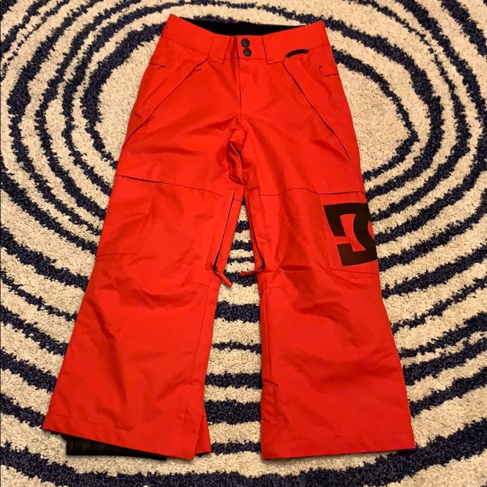 DC snowboarding/skiing pants size kids small